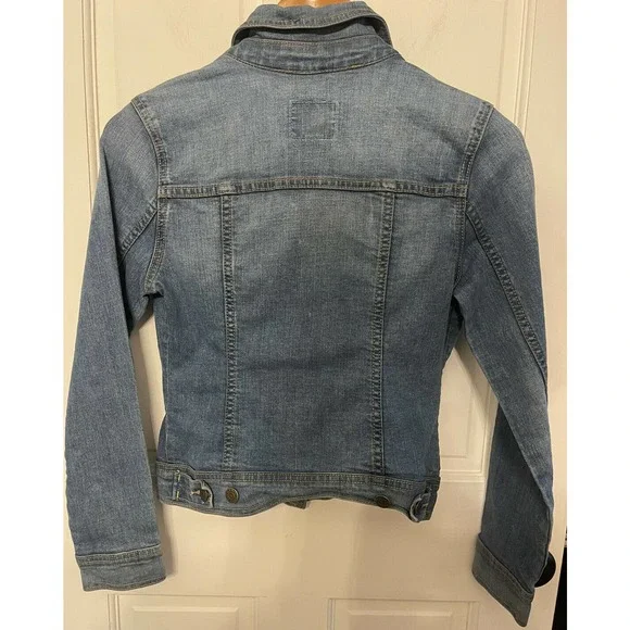 Old Navy Trucker Jean Jacket Sz XS Blue Stretch Denim Light Wash EUC - Picture 2 of 6
